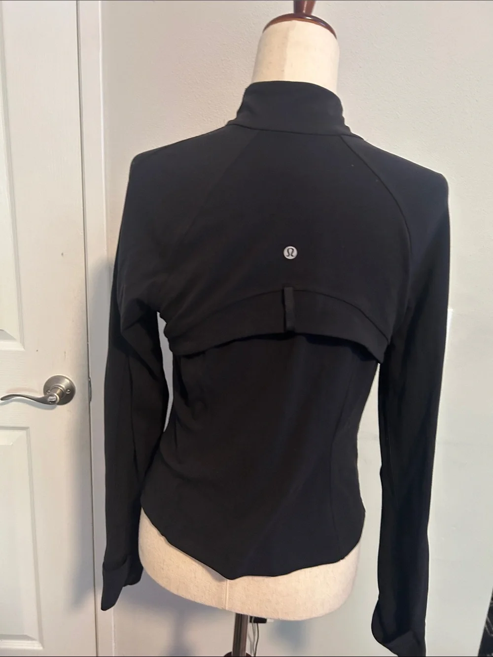 lululemon athletica Black Full-Zip Jacket
